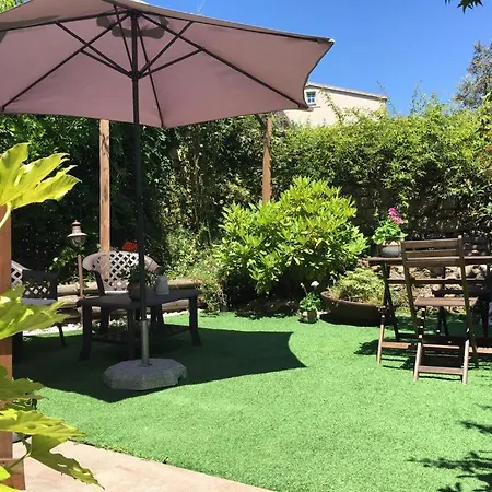 A Casina De Esther Teo